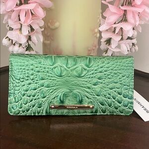 NWT Brahmin Ady wallet Apple Blush Melbourne